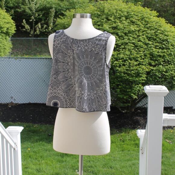 Fire Los Angeles Women's Crop Tank Indie Sleaze Vamp Whimsigoth Size Medium - Picture 9 of 11